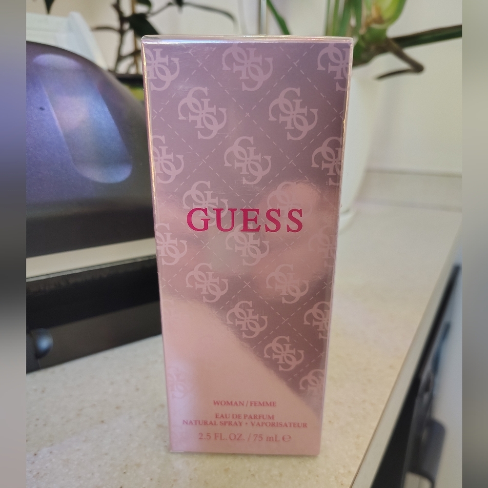Guess Women's Eau de Parfum Spray